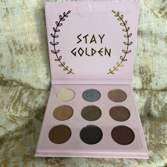 GOLDEN GODDESS PRESSED PIGMENT EYESHADOW PALETTE - Picture 6 of 9
